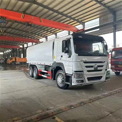 Nádrž na skladovanie vody a postrekovač